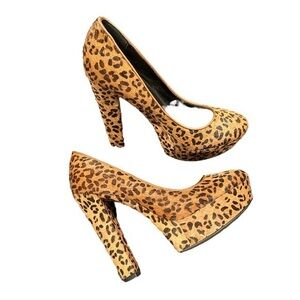 Saks Fifth Avenue | Shoes | New Red Saks Fifth Avenue Ramona  display picture 1